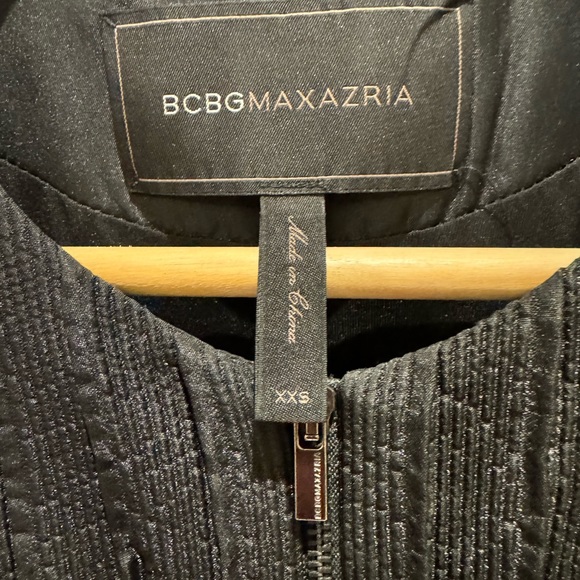 BCBG woman’s peplum blazer/sweater - Picture 2 of 2